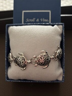 SCROLL & VINE SILVER TONE TURTLE BRACELET
